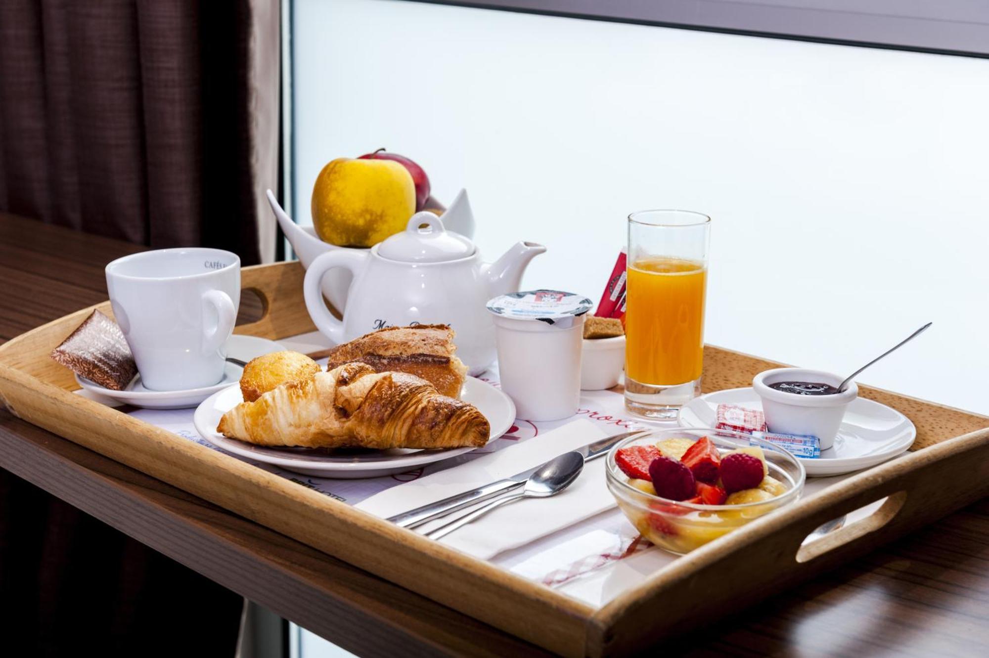 Brit Hotel Toulouse Colomiers - L'Esplanade Экстерьер фото