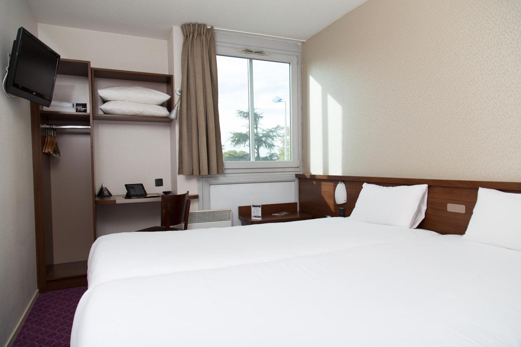 Brit Hotel Toulouse Colomiers - L'Esplanade Экстерьер фото