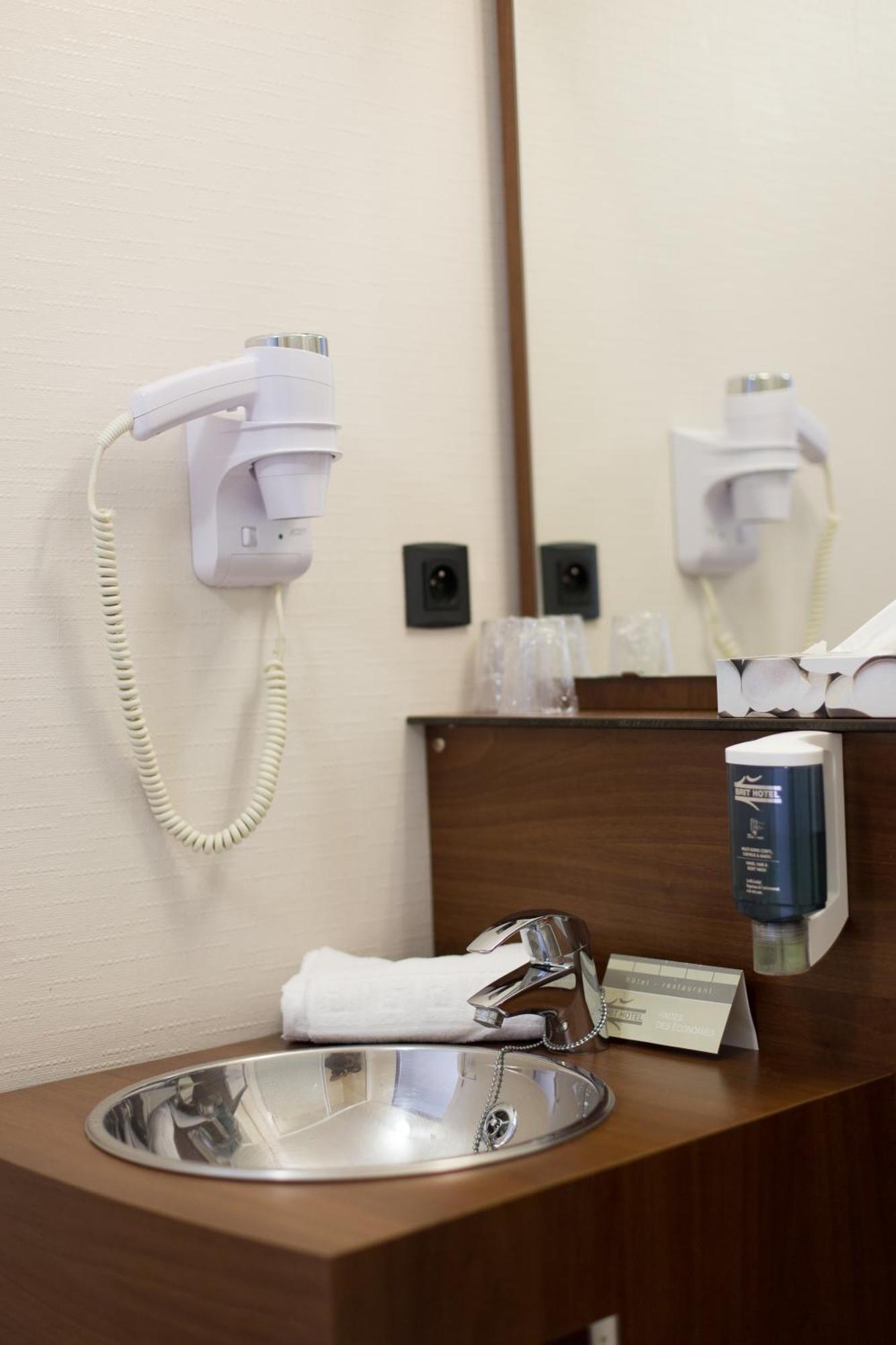 Brit Hotel Toulouse Colomiers - L'Esplanade Экстерьер фото