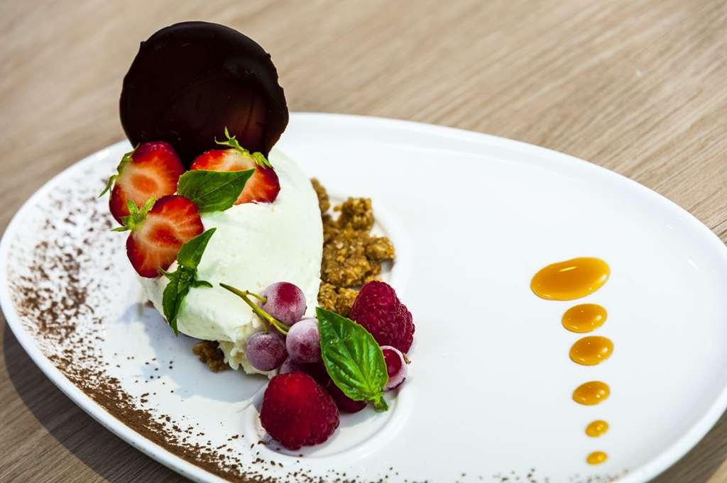 Brit Hotel Toulouse Colomiers - L'Esplanade Ресторан фото